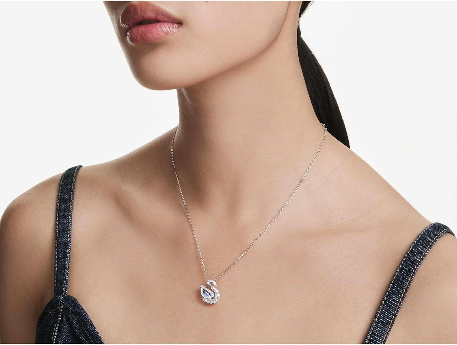 imageSwarovski Swan pendant Mixed cuts Swan Blue